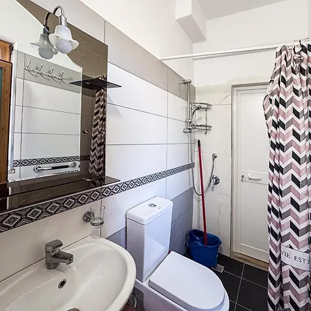 2-bedroom Apartment, 5 Min To Sea * Velipojë
